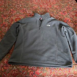 North face pullover